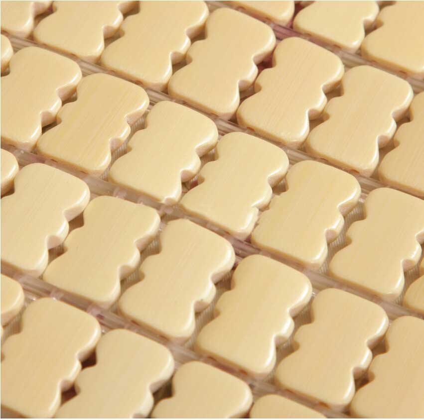 Bamboo Mat with big white beads, no edge 100x190cm