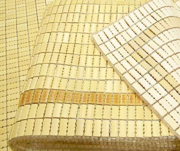 Bamboo mat with big white beads, no edge 120x190cm 